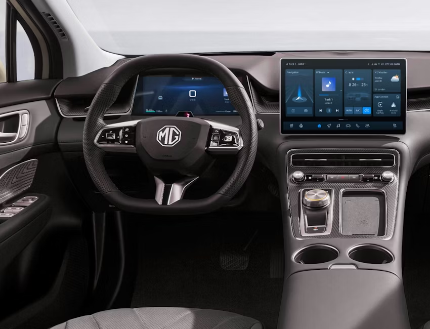 Écran tactile et commandes numériques du MG S6 EV